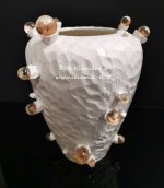 Vienetinė keramikinė vaza, inkrustuota Hortenzijų žiedais